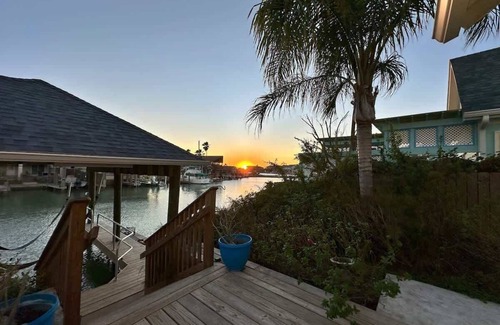 Port Isabel House | Canal Front Retreat w/Boat Dock & Coastal Views