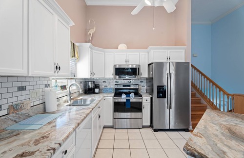 Nettles Island House | Canal Front! Stunning, beautifully updated 3-bedroom, 2.5-bath coastal-style beach home