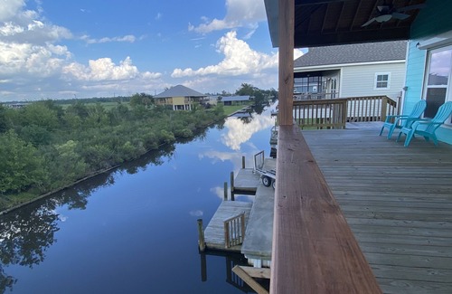 Hackberry House | Canal home near great fishing, gambling,restaurants and the beach