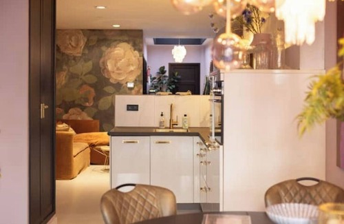 Canal Ring Apartment | Canal house Egelantiersgracht ground floor+garden