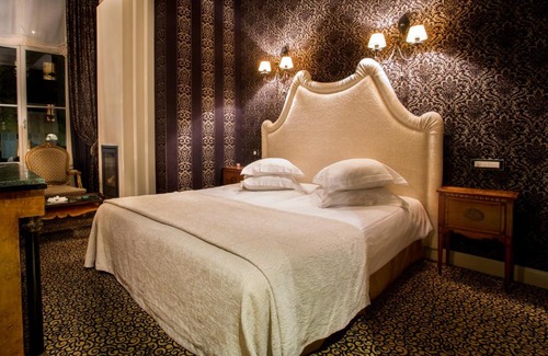 Historical Center Bruges Hotel | Canal Suites