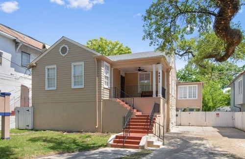 Mid-City House | Canal UP |Streetcar Line MidCity| Add More Space!
