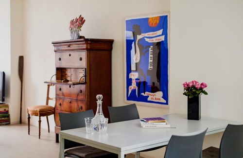 Jordaan Apartment | Canal View Apartment - Jordaan