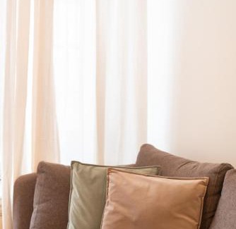 Jordaan House | Canal View Apartment