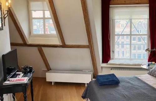 Canal Ring Bed & Breakfast | Canal View B&B Amsterdam