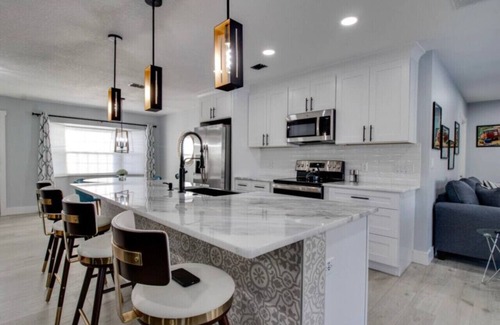 Bay Crest Park House | Canal views, dock, MANATEES, pool and more!