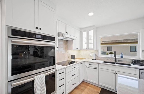 Palm Harbor House | Canalfront w/Pool, Kayaks, Bikes & Boat Access