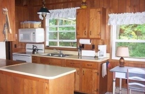 Rushville Cottage | Canandaigua Lake Cottage in the Woods