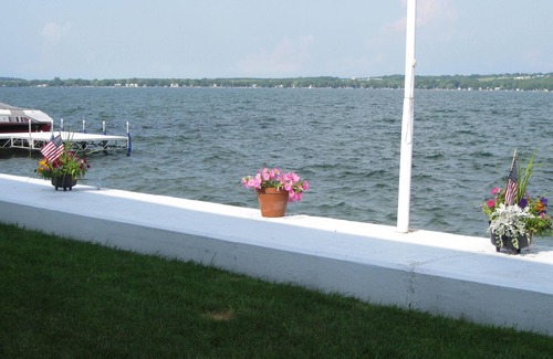 Canandaigua Cottage | Canandaigua Lake Rental Cottage-Perfect for Summer, wine tours or ski vacations