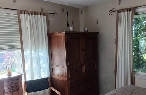 Canandaigua House | Canandaigua Lake spacious ranch close to beach, Bristol Mountain and wineries