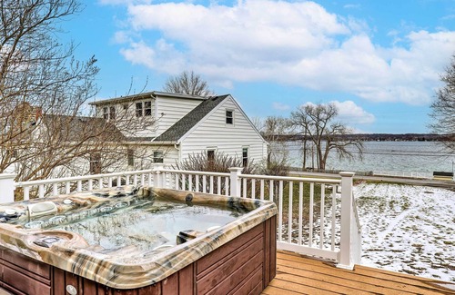 Canandaigua Cottage | Canandaigua Vacation Rental w/ Hot Tub