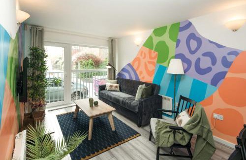 Limehouse Apartment | CanaryWharf Apartments by Sleepy