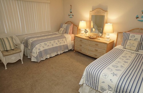 Florida Central Atlantic Coast Resort | Canaveral Towers Oceanfront 402