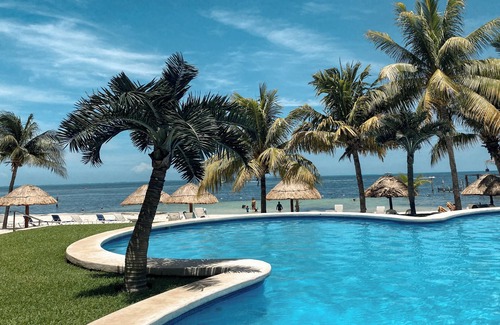 Zona Hotelera Condo | CANCUN BEACHFRONT CONDOS - GREAT VIEWS