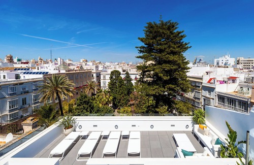 Old Town Apartment | Candelaria10 Luxury Penthouse 2 bedrooms with views in the heart of Cádiz