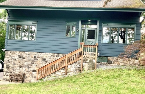 New Fairfield Cabin | Candlewood Isle Cabin ~Dog-Friendly ~Lake Access~ Beach, Tennis, Basketball