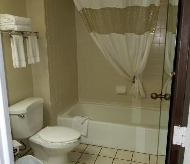 Columbus Hotel | Candlewood Suites Columbus North - Worthington by IHG
