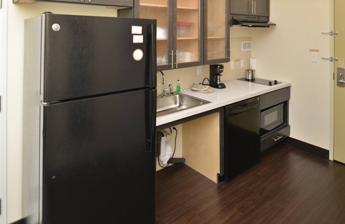 Eugene Hotel | Candlewood Suites Eugene Springfield by IHG
