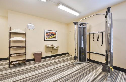 Harrisburg - Hershey Hotel | Candlewood Suites Harrisburg-Hershey by IHG