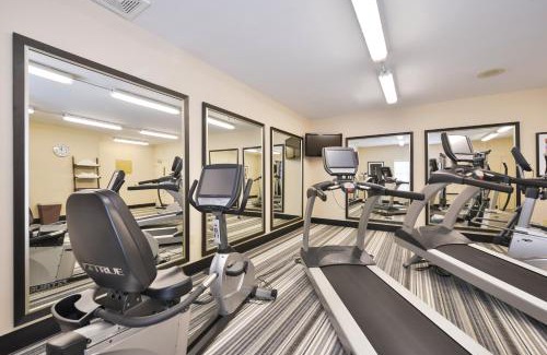 Harrisburg - Hershey Hotel | Candlewood Suites Harrisburg-Hershey by IHG