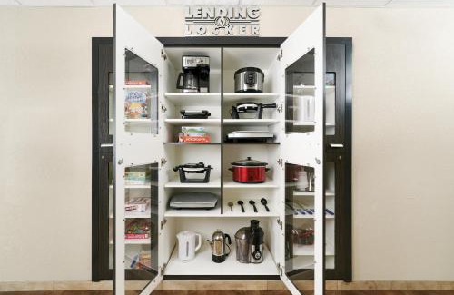 Lafayette Hotel | Candlewood Suites Lafayette by IHG