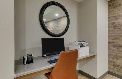 Georgetown Hotel | Candlewood Suites Lexington by IHG