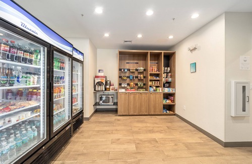 Ocala Hotel | Candlewood Suites Ocala I-75 by IHG
