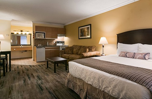 Waco Hotel | Candlewood Suites Waco by IHG