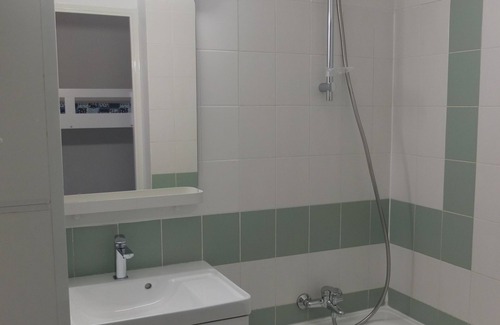 La Cote Radieuse Apartment | Canet plage studio with pool sea view direct beach access