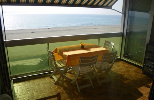La Cote Radieuse Apartment | CANET PLAGE BEAU T2 FRONT DE MER, VUE MER A COUPER LE SOUFFLE, PARKING PRIVE WIFI