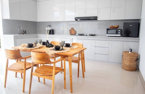 Banjar Semer Villa | Canggu Paradise with Pool and Kitchen Brand NEW
