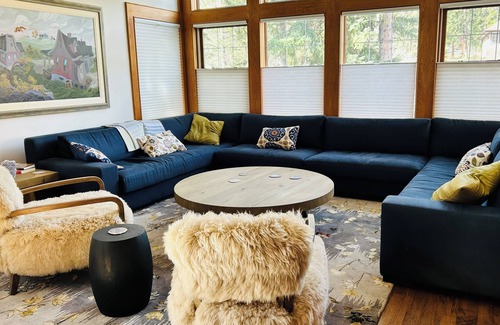 Canmore House | Canmore, Alberta G7 Conference - Executive luxury accommodation