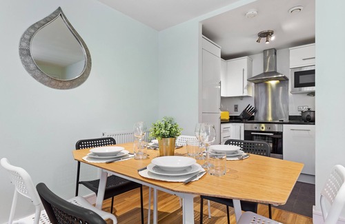Canning Town South Apartment | Canning Town Spacious - FBS Homes