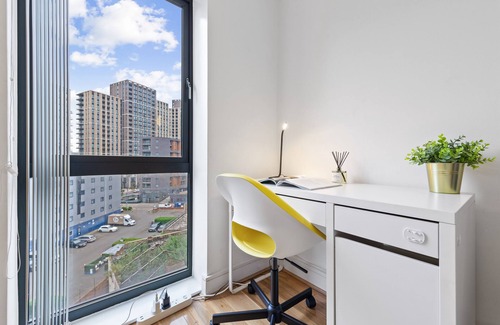 Canning Town South Apartment | Canning Town Spacious - FBS Homes