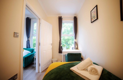 Canning Town North Apartment | CanningTown|FreeParking|UPTO30%OFF|LongtermStays