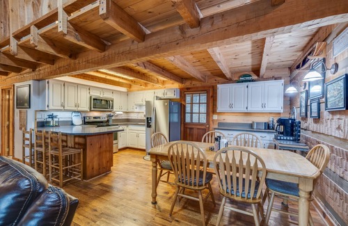 Piney Flats Cabin | CanoeCabin,Bring Watercraft,CoveredSlip@Marina