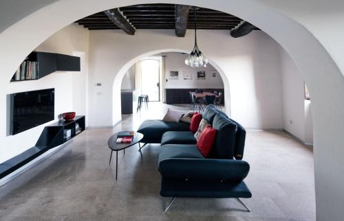 San Macario In Monte House | canonica 43