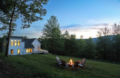 Denver House | Canopy Hill House - Modern w/Pool + Hot Tub + Mt Views
