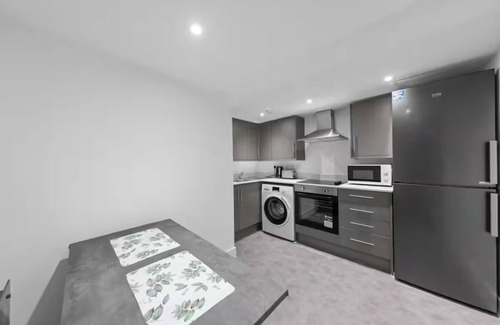 Canterbury Cabin | Canterbury Castle Lodge - 10 Bedroom Retreat