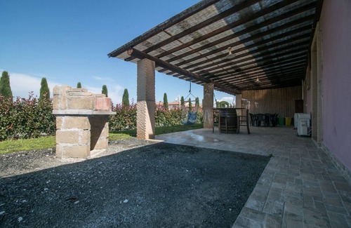 Cecina Apartment | Cantine , two-bedroom terraced house PLUS