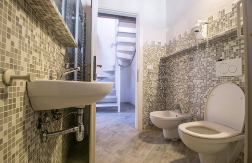 Cecina Apartment | Cantine , two-bedroom terraced house PLUS