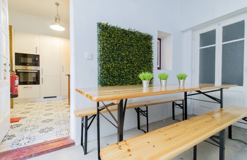Ponta Delgada House | Canto do Atlântico- Central 4 Bedroom House w/Air Con, Garage and Outdoor Patio