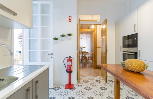 Ponta Delgada House | Canto do Atlântico- Central 4 Bedroom House w/Air Con, Garage and Outdoor Patio