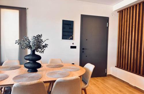 Zakynthos Villa | Cantouni Villa, Luxury 5BR Retreat with Pool & Jacuzzi Near Town by Villa Mana Gers