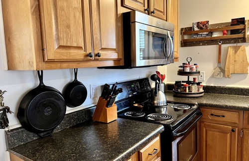 Groveoak Cabin | Canvasback Cabin - 2bd/2ba