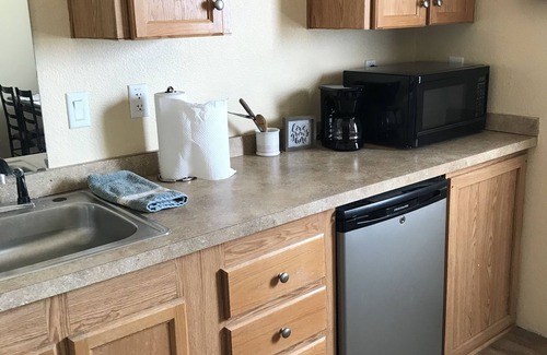 Whites City Bed & Breakfast | Canyon Casitas-Bethlehem Cabin