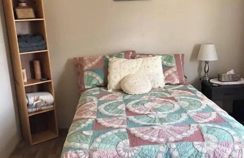 Whites City Bed & Breakfast | Canyon Casitas-Nazareth Cabin