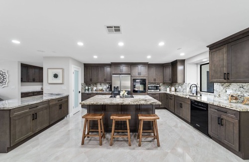 Canyon Lake House | Canyon Lake Fun in the Sun! Fully Remodeled, ammenities WiFi & AC