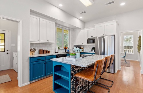 Canyon Lake House | Canyon Lake Home with Lake Views, Spa, Game Room & Covered RV Parking