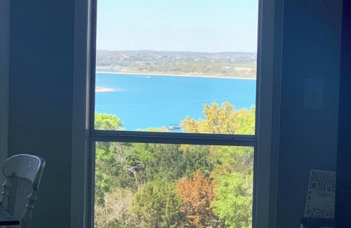 Canyon Lake House | Canyon Lake Property~beautiful views~Sleeps 6~ large house~ large covered deck.